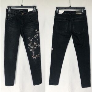 Zara NWT Beaded Skinny‎ Jeans